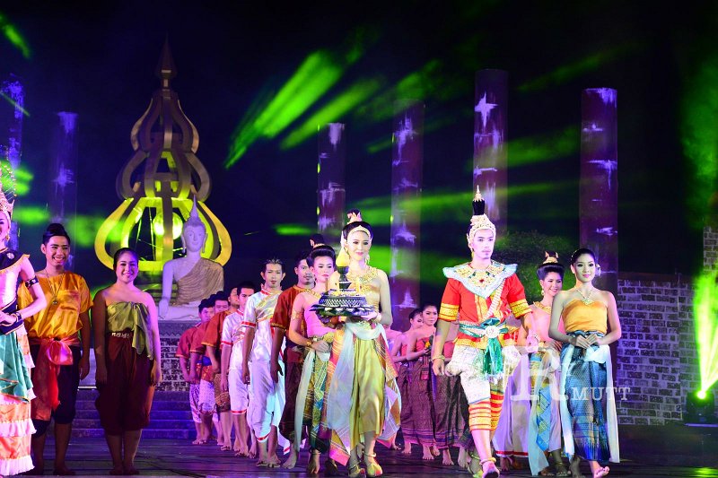 20151125-Loy Kratong_86.JPG